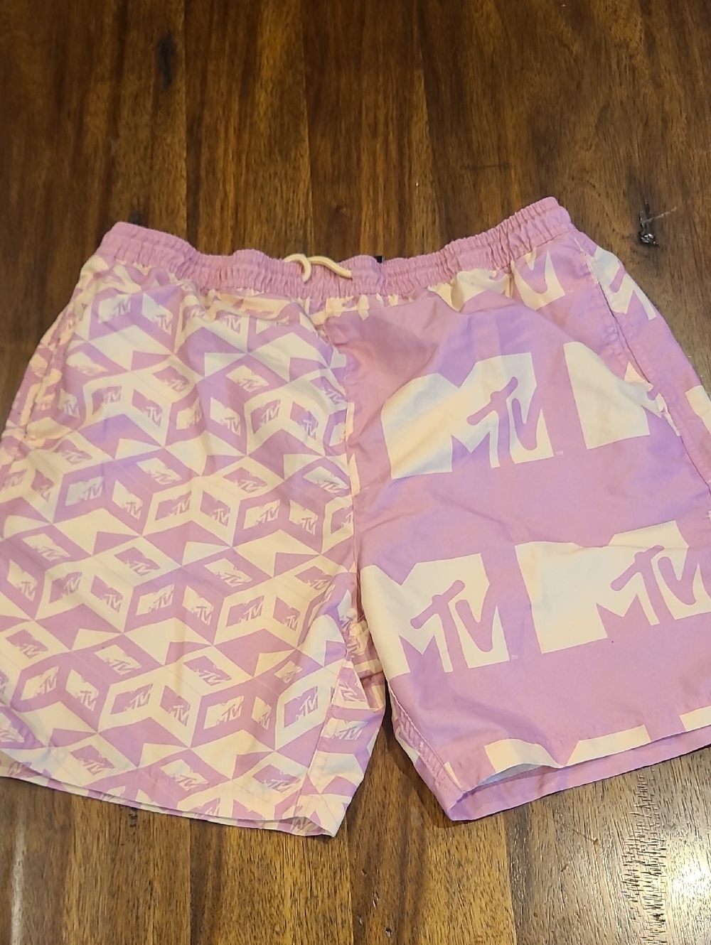 MTV logo swim trunks Size Large